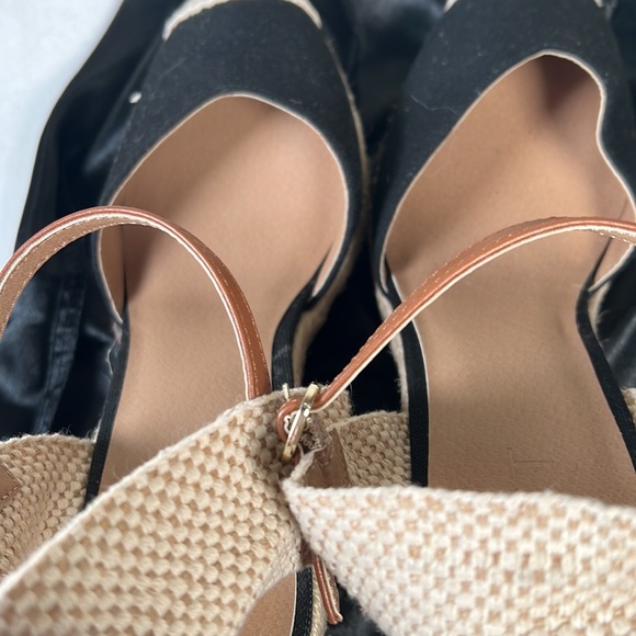 NEW Ann taylor Loft  size 9 flat form shoes - Picture 5 of 9